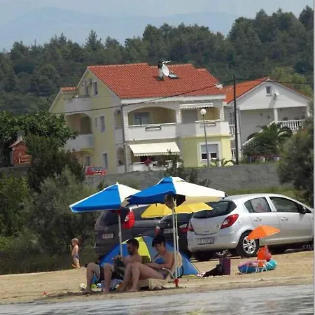 3 * Ljubač